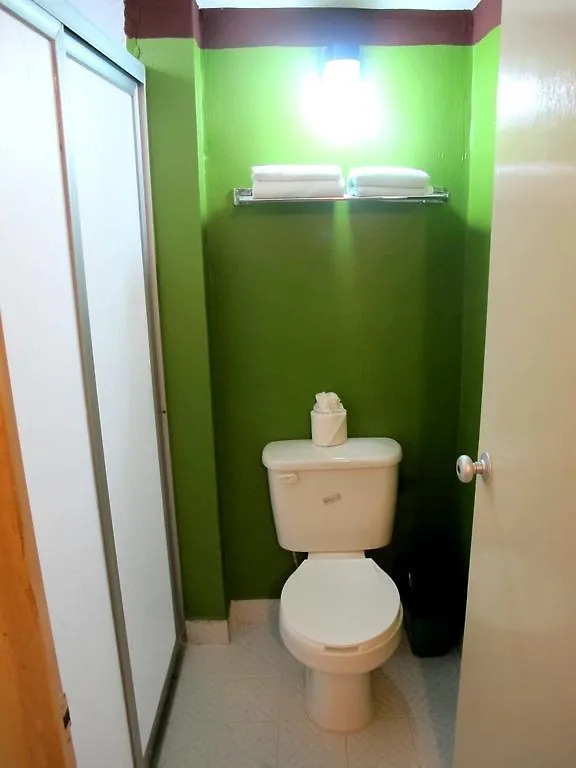 Hotel Marlon Heroes Chetumal